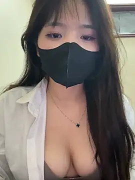 VyVy18 live