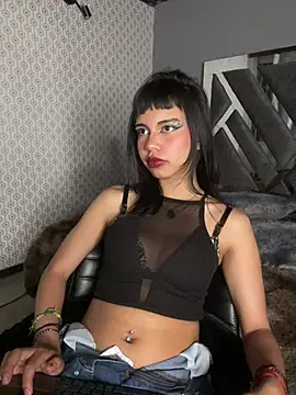 AntonellaCooper_Pink live