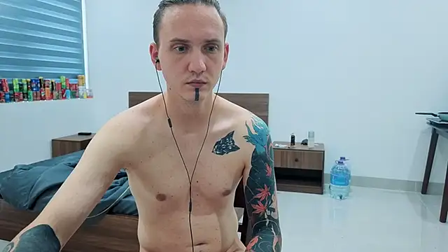 Silent_Stitch live