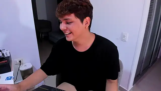 adam_angelssss live