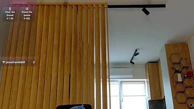 Tiny_Blush live