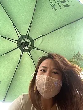 kiss_loo live