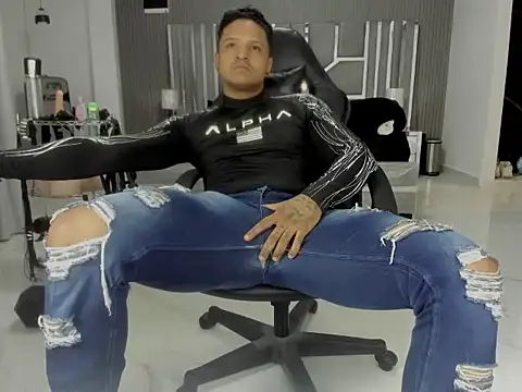 master_leather live