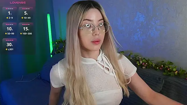 LindaThackerr live