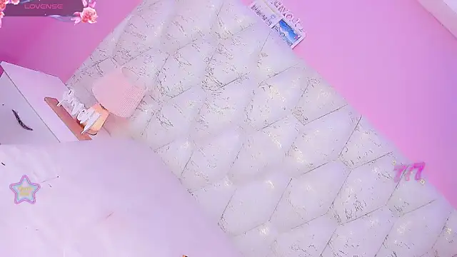 Lexxy_Mattell live