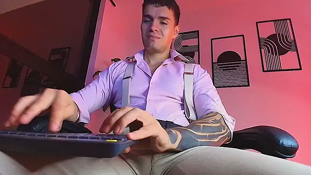 ALPHA_DOMINUS_ live