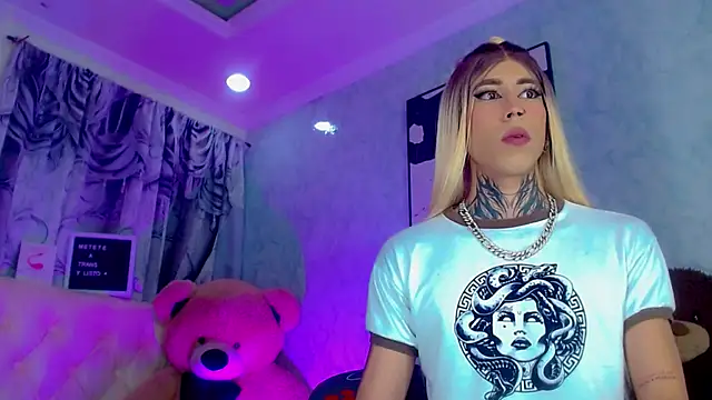 Julia_Bulette1 live