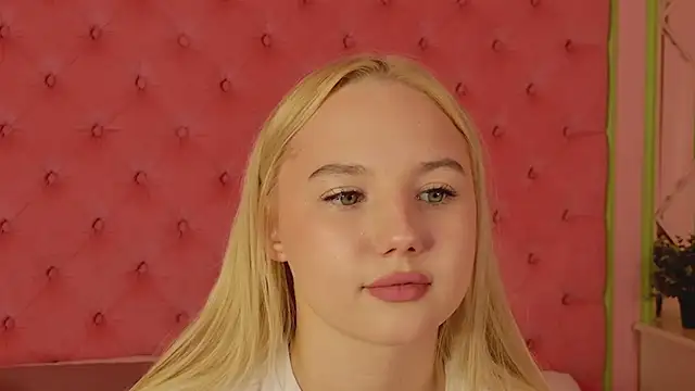Sky_Cutie live