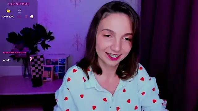 KindHazelHere_ live