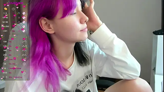 EmilyTrase live