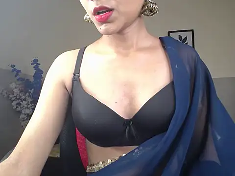 Xo_maya live