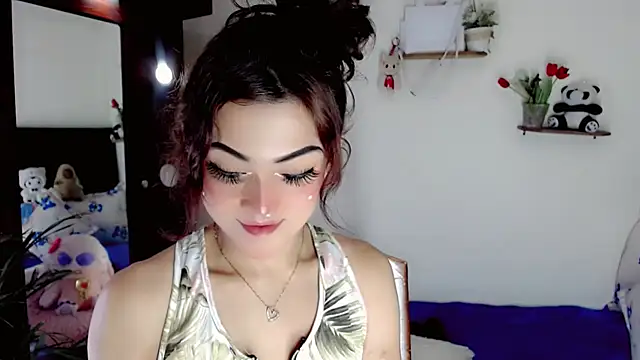 NathalialLooes live