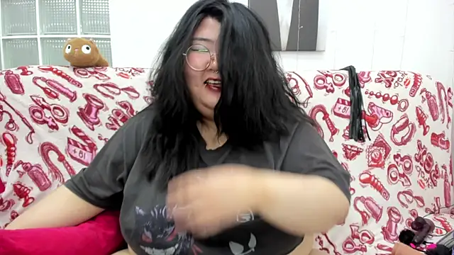 Nadine_asian live