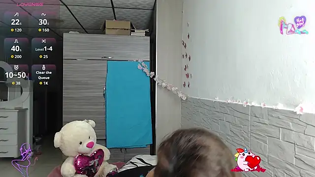 EmilyCoy_ live
