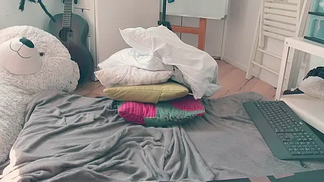 CeriseLapine live