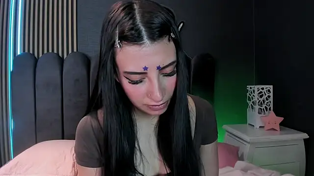 Nicolette_ks_ live