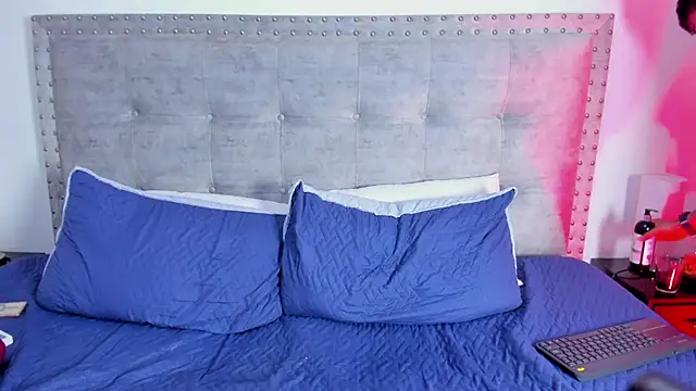 stick_and_julieth live
