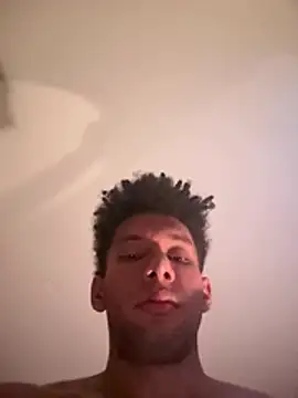 Valentinacouple live