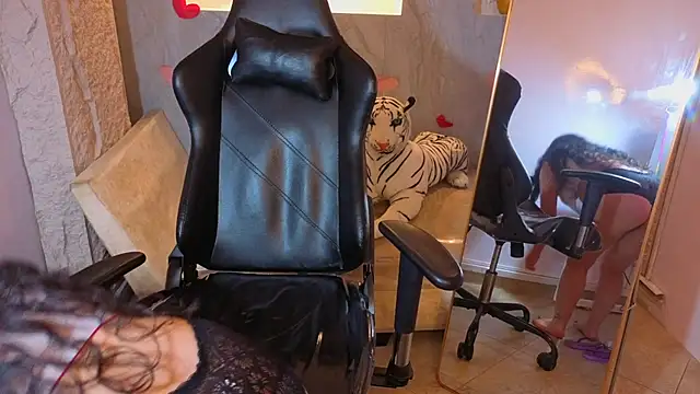 Nyx_moon_v live