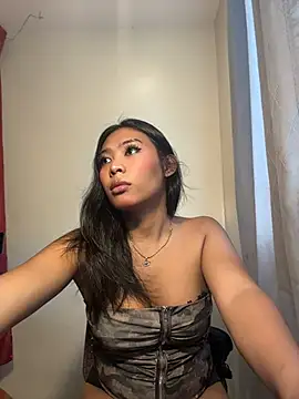hugecock_tamira live
