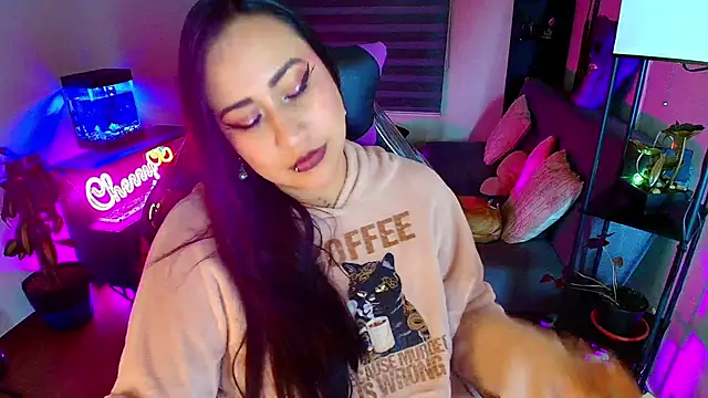 cherryy_bombshelll live