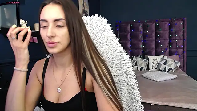 JenniferStone live
