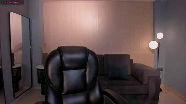 TiffannySins live