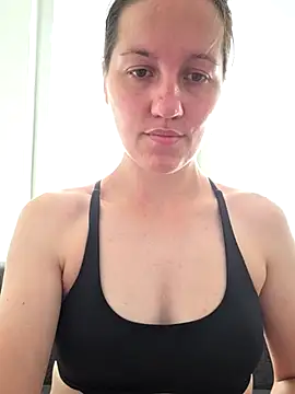 Nicole-Ray live