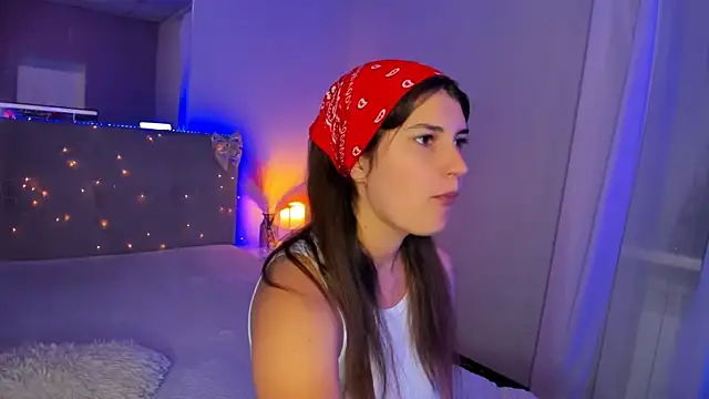 Laura_Leee live
