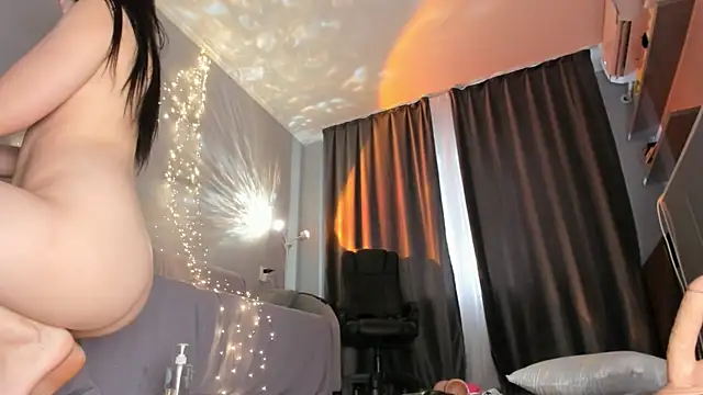 emy_lovee live