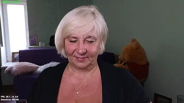 Milane_Milky live