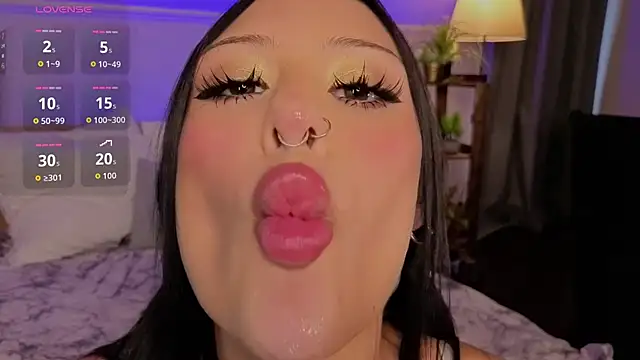venomeowww__ live