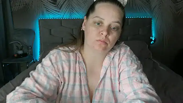 uliastar live