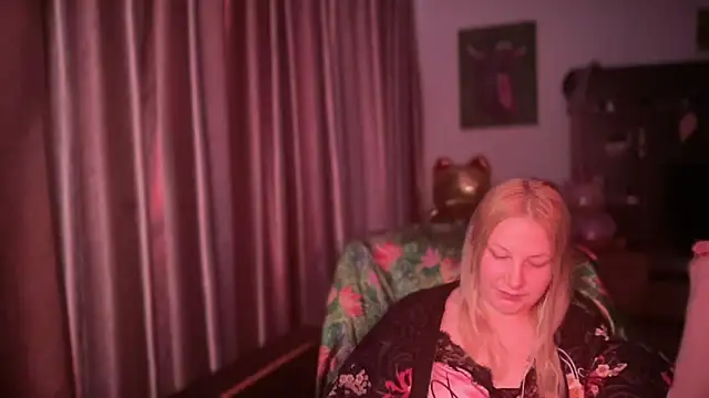 BikiHellena live