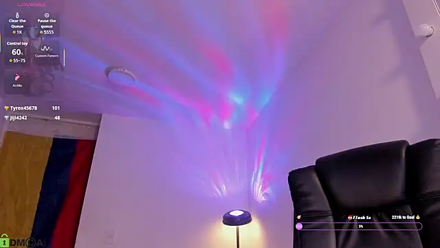 Mikeyvioleta_ live