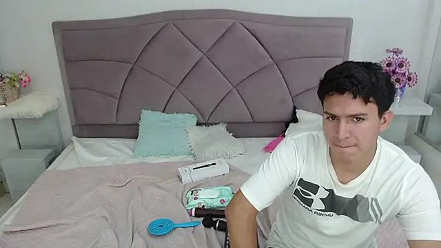 naho_alejo live
