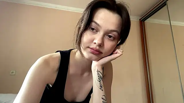 LaurenBlade live