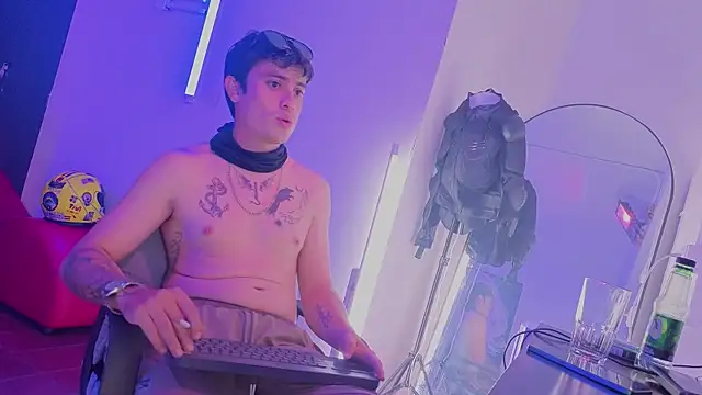 angel_still_ live