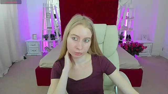 Alina_Blonde live