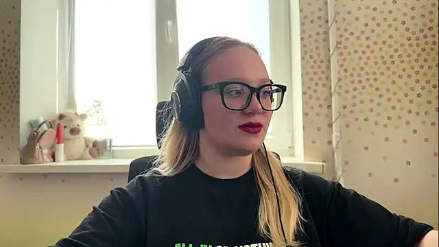 TashaDarm live