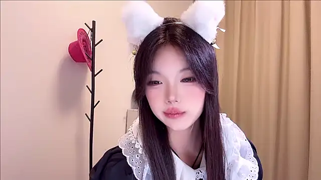 Sultry-01 live