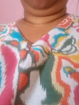 Ravina_patil1 live