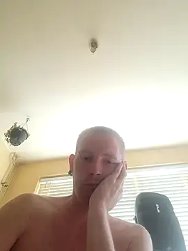 piercingpik live