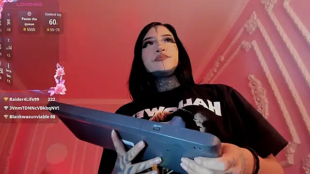 Kat_VonDe live