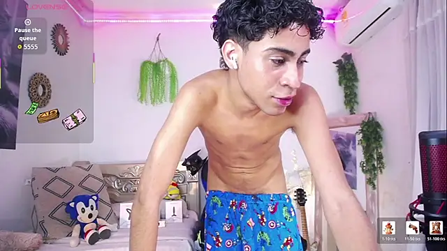 huge_armound live