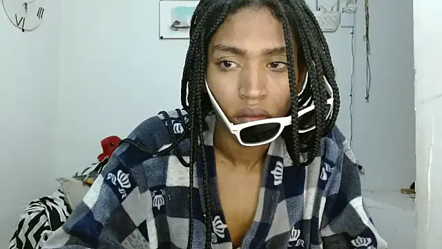 angelamarie1 live