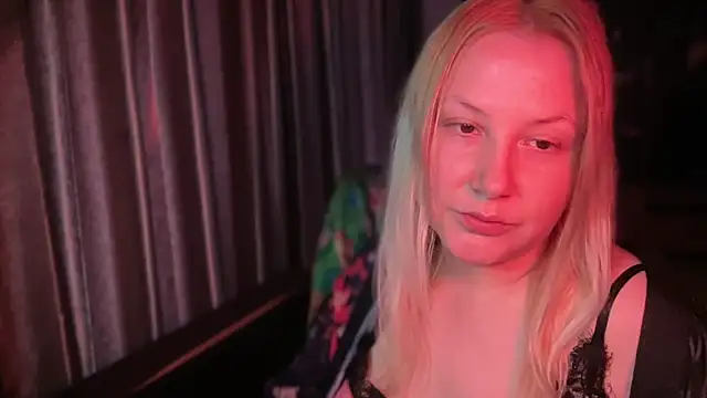 BikiHellena live