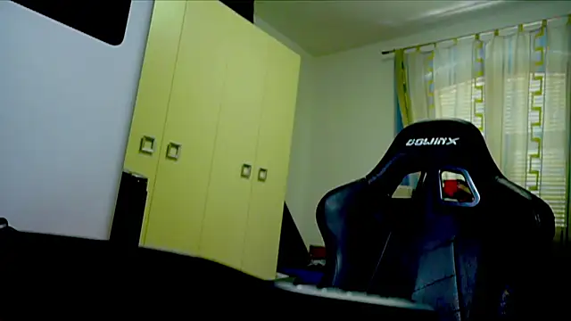 GodlyTheia live
