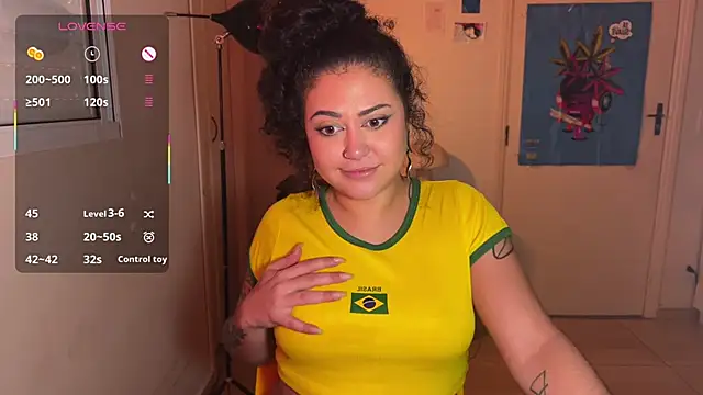 ann4montez_ live