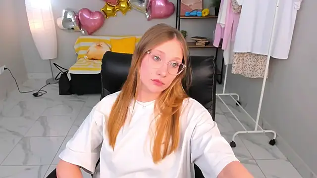 Elizabeth_Hunt live